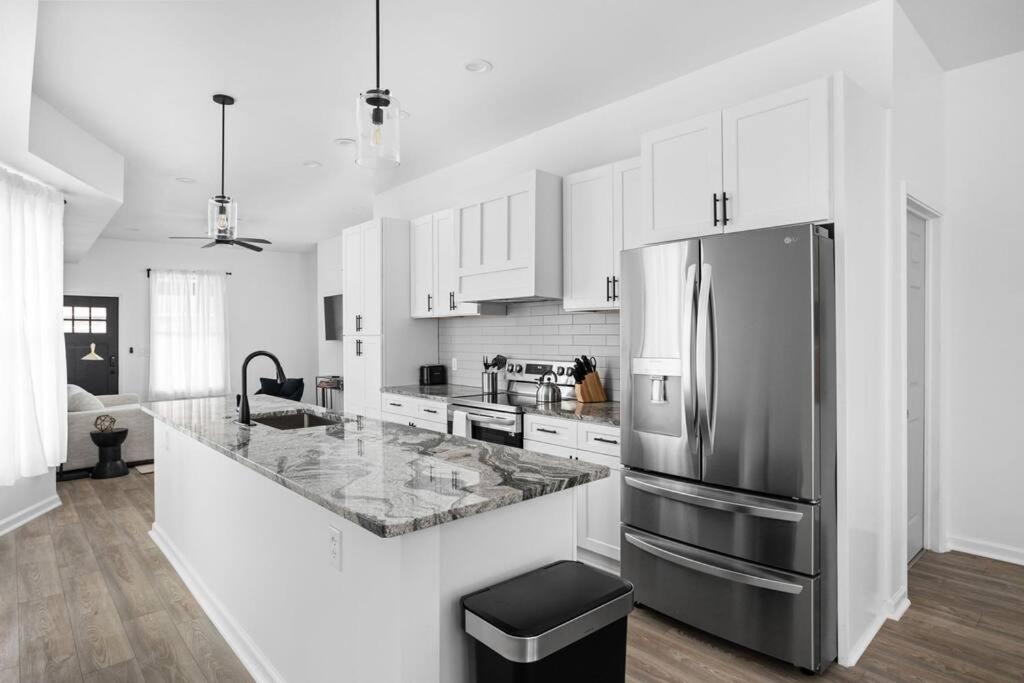 Cozysuites 3Br Arsenal Heights Indy Индианаполис Екстериор снимка