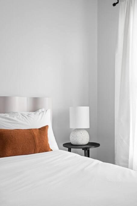 Cozysuites 3Br Arsenal Heights Indy Индианаполис Екстериор снимка