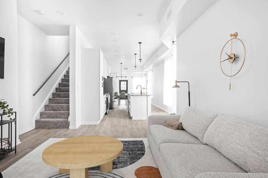 Cozysuites 3Br Arsenal Heights Indy Индианаполис Екстериор снимка