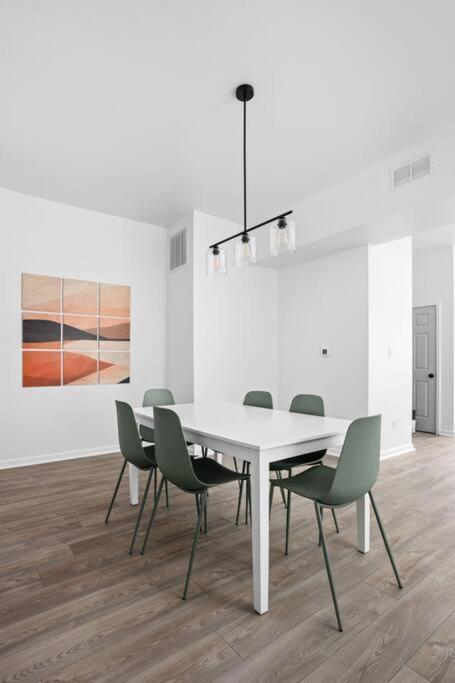 Cozysuites 3Br Arsenal Heights Indy Индианаполис Екстериор снимка