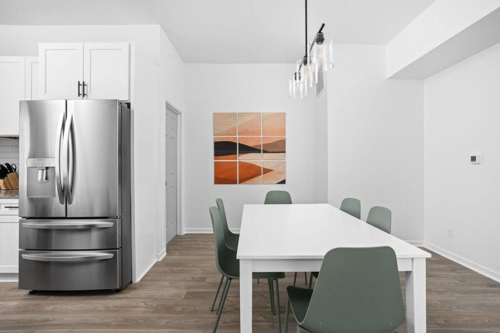 Cozysuites 3Br Arsenal Heights Indy Индианаполис Екстериор снимка
