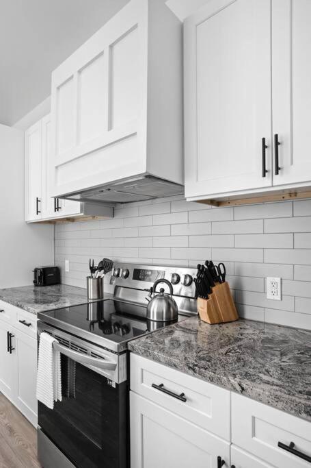 Cozysuites 3Br Arsenal Heights Indy Индианаполис Екстериор снимка